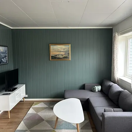 Solhaug Apartment, Fredvang Lägenhet *