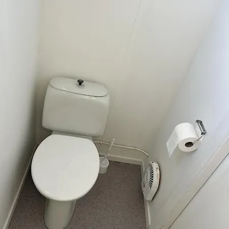 Solhaug Apartment, Fredvang Lägenhet